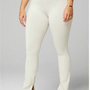 Fabletics Flare Pants / Leggings